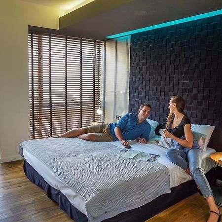 Pi Athens Apartment Ngoại thất bức ảnh