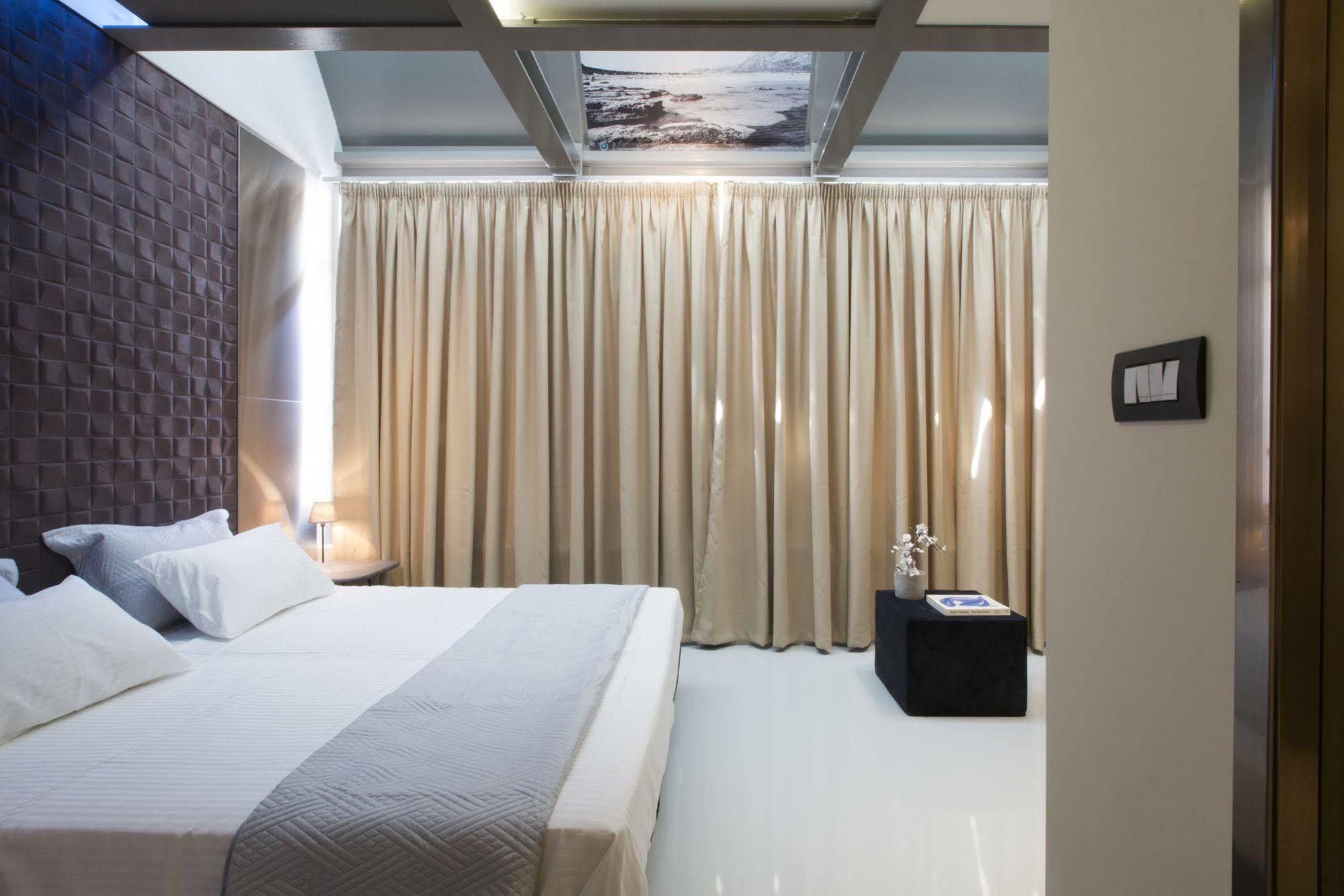 Pi Athens Apartment Ngoại thất bức ảnh