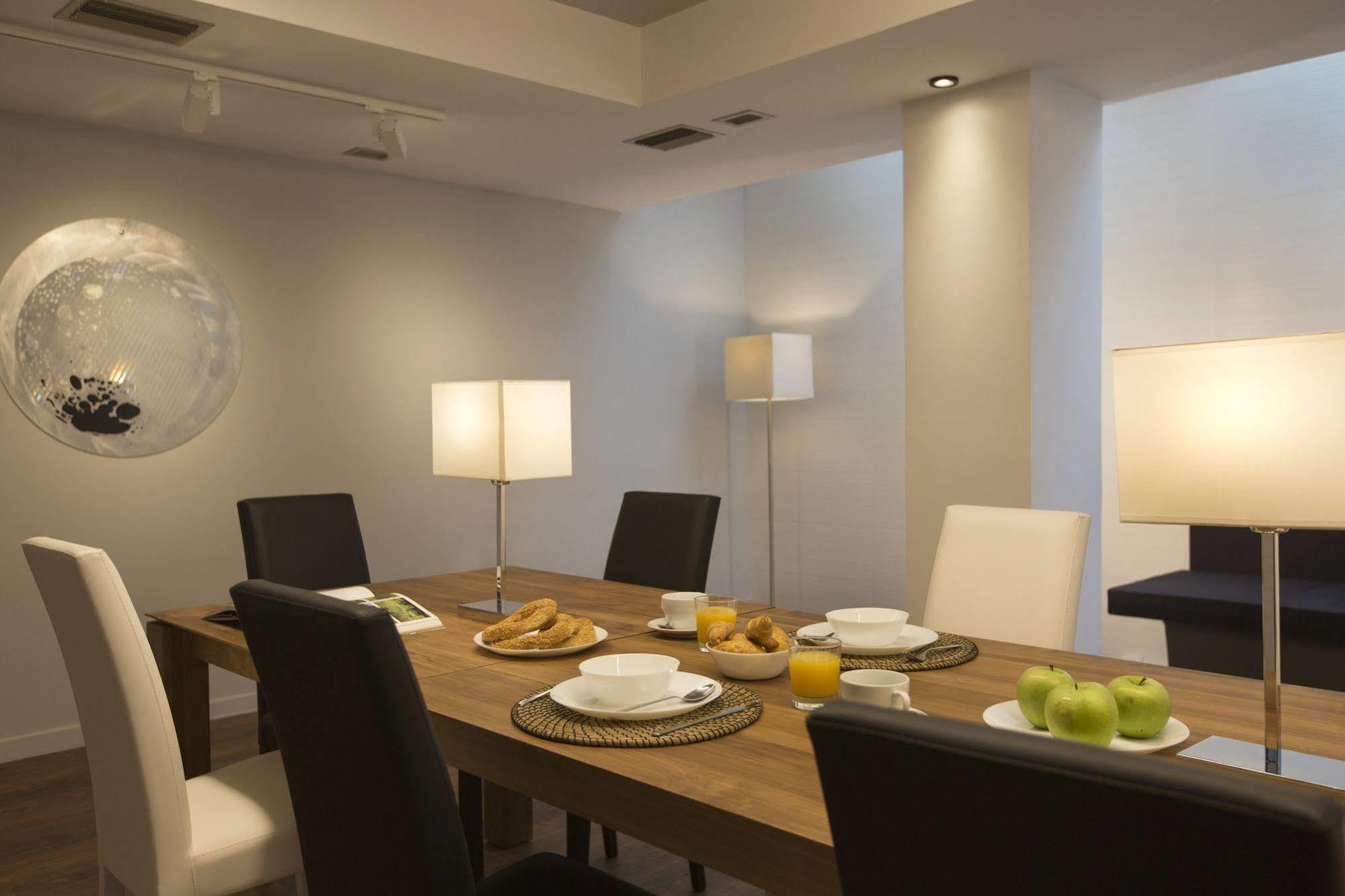 Pi Athens Apartment Ngoại thất bức ảnh